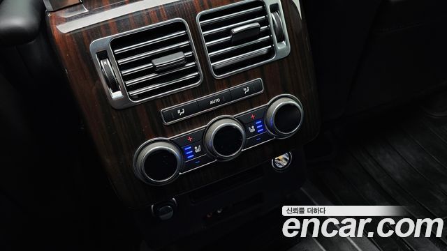 Land Rover Range Rover (IV) 4.4 SDV8 Vogue SE DIESEL 2016 — фото 20