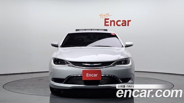 Chrysler 200 (II) 2.4 Limited 2015 — фото 3