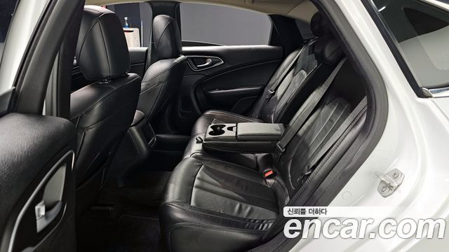 Chrysler 200 (II) 2.4 Limited 2015 — фото 12