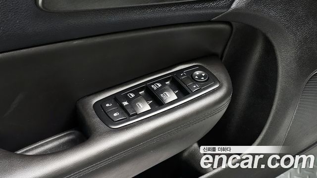 Chrysler 200 (II) 2.4 Limited 2015 — фото 18