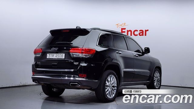 Jeep Grand Cherokee 3.0 Diesel Overland Summit WK2 2018 — фото 2