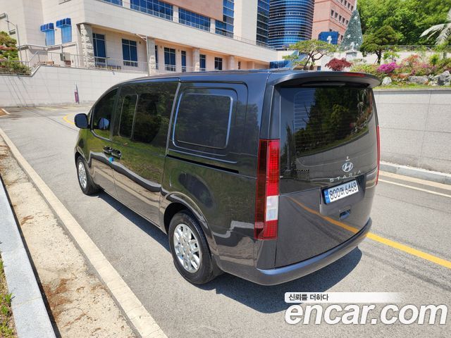 Hyundai Staria L3.5 Cargo 5-Seater Modern 2023 — фото 5