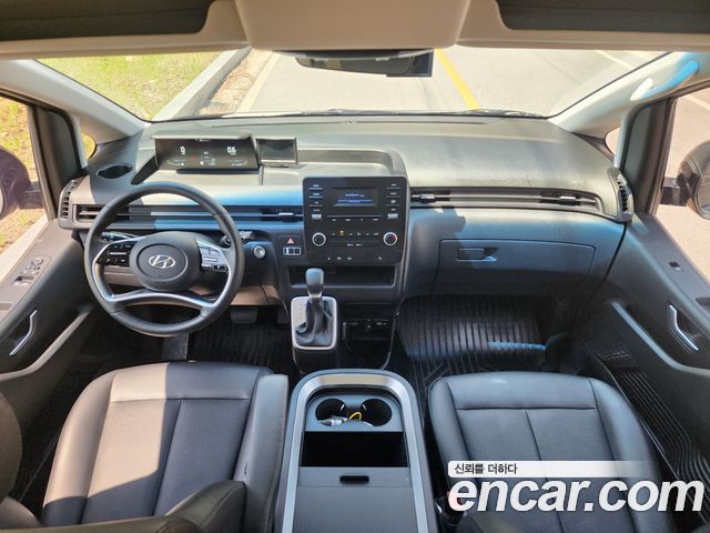 Hyundai Staria L3.5 Cargo 5-Seater Modern 2023 — фото 15