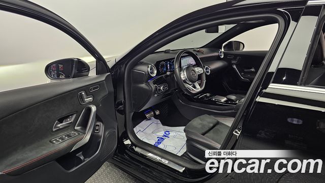 Mercedes-Benz A-Class (W177) AMG A35 4MATIC Sedan 2021 — фото 10
