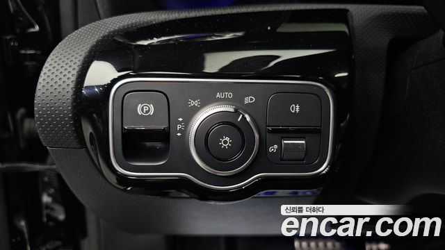 Mercedes-Benz A-Class (W177) AMG A35 4MATIC Sedan 2021 — фото 14