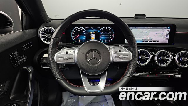 Mercedes-Benz A-Class (W177) AMG A35 4MATIC Sedan 2021 — фото 16