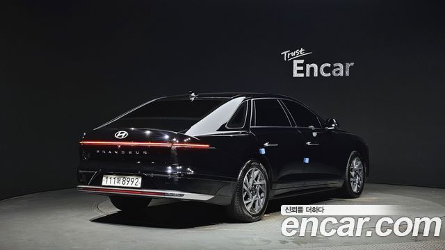 Hyundai Grandeur (GN7) 3.5 LPG 2WD (Taxi) Deluxe 2023 — фото 2