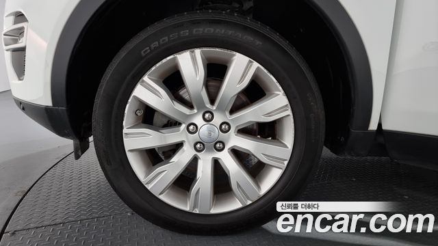 Land Rover Discovery Sport 2.0 TD4 HSE Luxury 2016 — фото 5