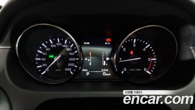 Land Rover Discovery Sport 2.0 TD4 HSE Luxury 2016 — фото 8