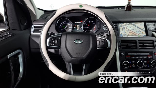 Land Rover Discovery Sport 2.0 TD4 HSE Luxury 2016 — фото 13