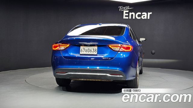 Chrysler 200 (II) 2.4 C 2015 — фото 4