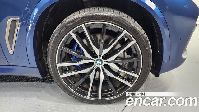 BMW X5 (G05) M50i 2021 — фото 5