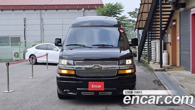 Chevrolet Express Van 6.0 2017 — фото 3