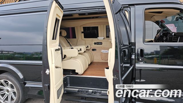 Chevrolet Express Van 6.0 2017 — фото 16