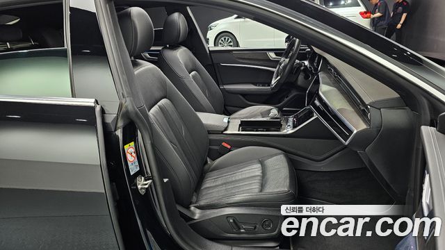 Audi A7 (4K) 45 TDI Quattro Premium 2021 — фото 10