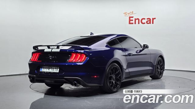 Ford Mustang Coupe 2020 — фото 2