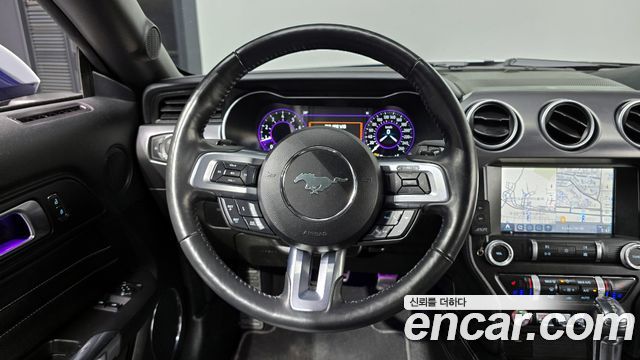 Ford Mustang Coupe 2020 — фото 13