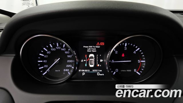 Land Rover Discovery Sport 2.0 TD4 SE 2016 — фото 8