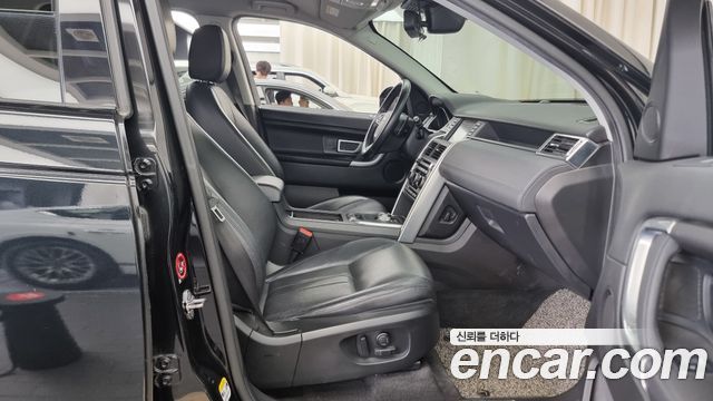 Land Rover Discovery Sport 2.0 TD4 SE 2016 — фото 15