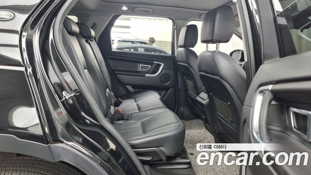 Land Rover Discovery Sport 2.0 TD4 SE 2016 — фото 16