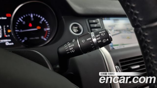 Land Rover Discovery Sport 2.0 TD4 SE 2016 — фото 23