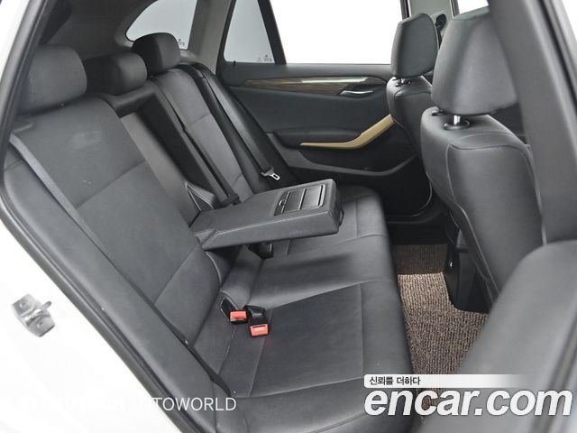 BMW X1 (E84) xDrive 18d 2015 — фото 16