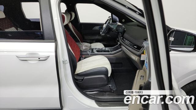Kia Carnival (IV) HEV 9-Seater Hi-Limousine (Special vehicle) 2025 — фото 11