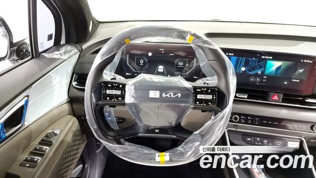 Kia Carnival (IV) HEV 9-Seater Hi-Limousine (Special vehicle) 2025 — фото 13