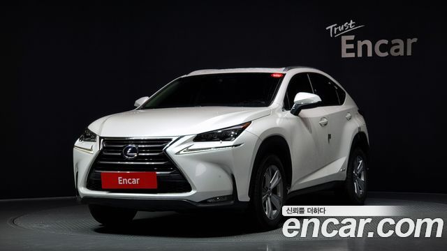 Lexus NX300h Executive