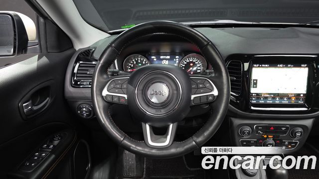 Jeep Compass (II) 2.4 Limitied AWD 2019 — фото 17