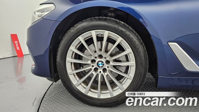 BMW 5 Series (G30) 520i Luxury 2020 — фото 5