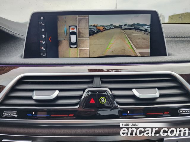 BMW 7 Series (G11) 750Li xDrive Premium 2016 — фото 18