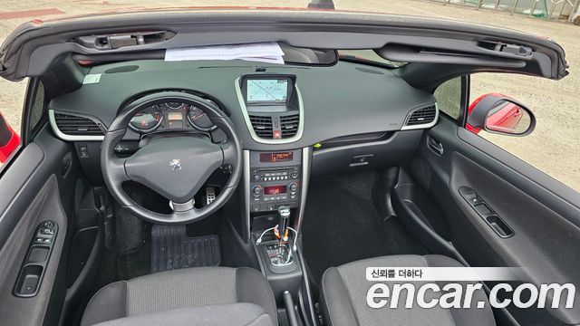 Peugeot 207CC 1.6 First Generation 2013 — фото 9