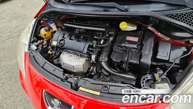 Peugeot 207CC 1.6 First Generation 2013 — фото 16