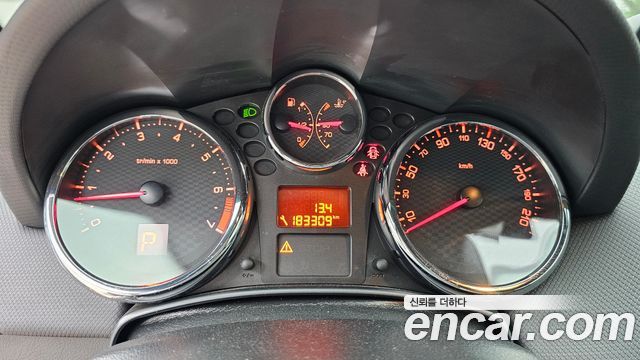 Peugeot 207CC 1.6 First Generation 2013 — фото 18