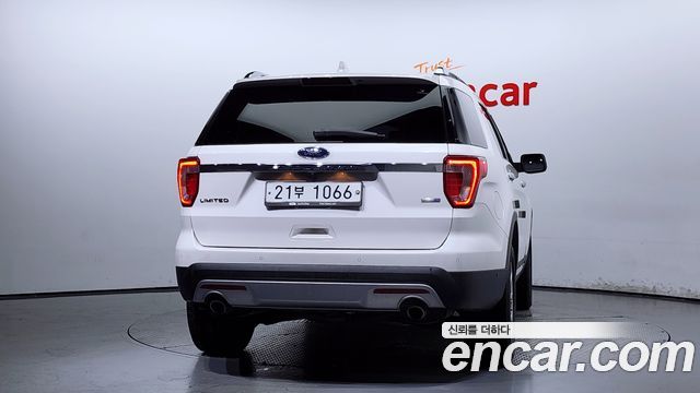 Ford Explorer 2.3 Limited 4WD 5th 2017 — фото 4