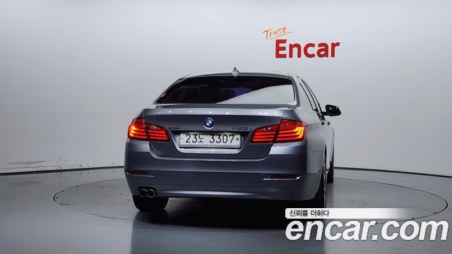 BMW 5 Series (F10) 528i xDrive 2014 — фото 4