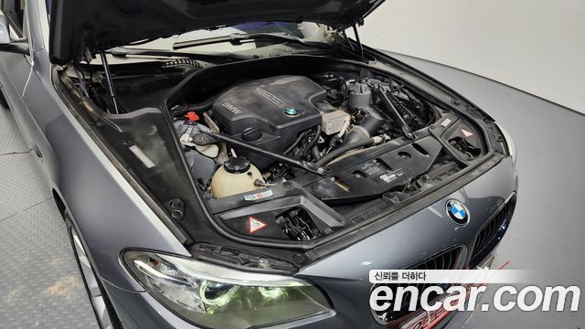 BMW 5 Series (F10) 528i xDrive 2014 — фото 6