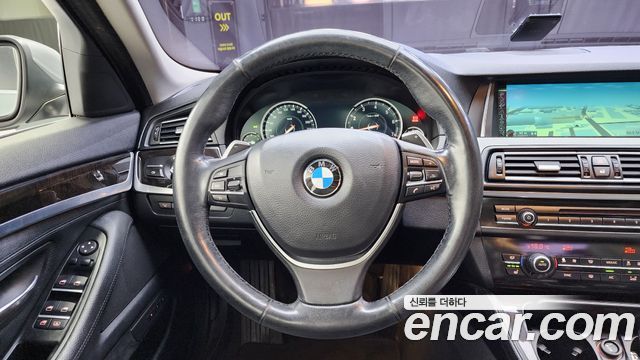 BMW 5 Series (F10) 528i xDrive 2014 — фото 13