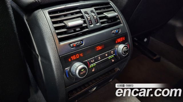 BMW 5 Series (F10) 528i xDrive 2014 — фото 18