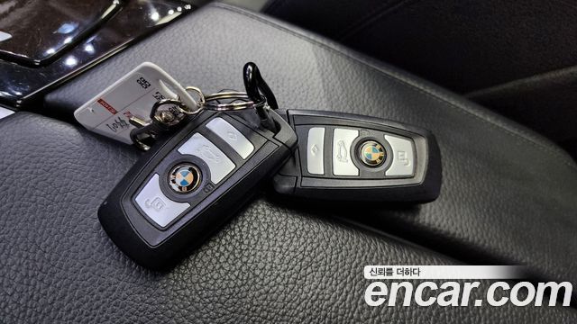 BMW 5 Series (F10) 528i xDrive 2014 — фото 19
