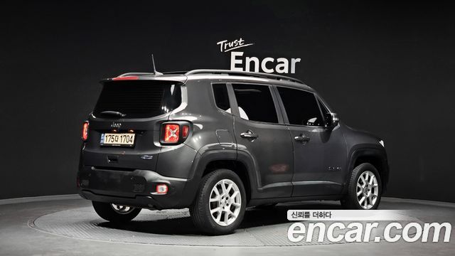 Jeep Renegade 2.4 Longitude 2021 — фото 2