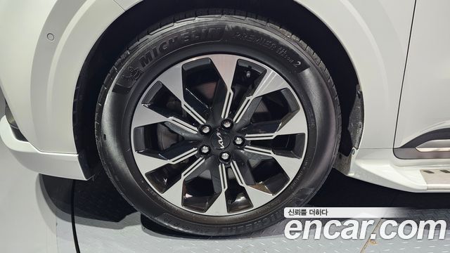Kia Carnival (IV) Gasoline 7-Seater Hi-Limousine Signature 2023 — фото 5