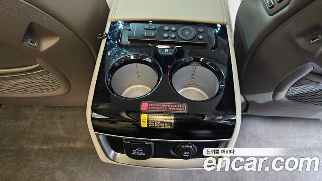 Kia Carnival (IV) Gasoline 7-Seater Hi-Limousine Signature 2023 — фото 17