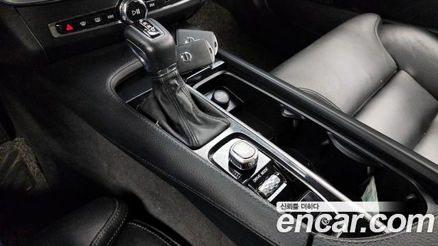 Volvo V90 Cross Country D5 AWD 2018 — фото 9