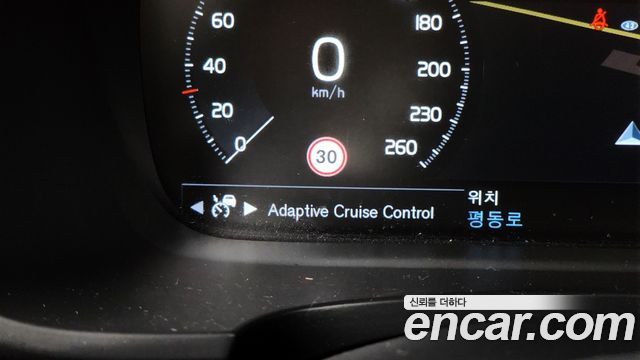 Volvo V90 Cross Country D5 AWD 2018 — фото 16