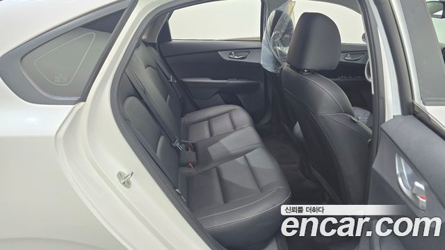 Kia K3 (II) 1.6 Trendy 2022 — фото 12