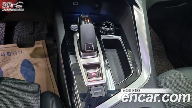 Peugeot 3008 (II) 1.5 BlueHDi Allure 2019 — фото 18