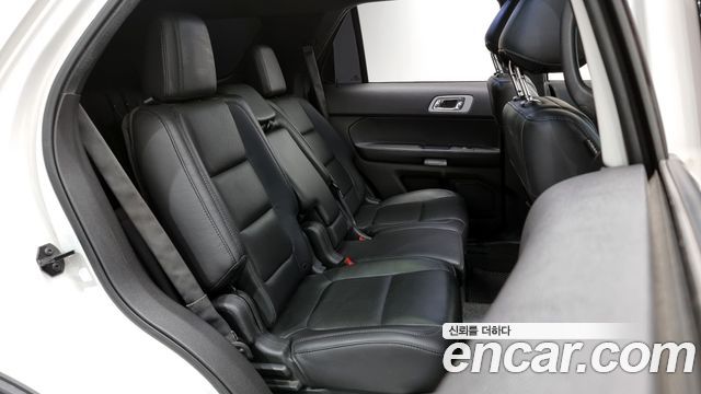 Ford Explorer 3.5 Limited 4WD 5th 2015 — фото 12