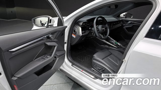 Audi A3 (8Y) 40 TFSI Premium 2023 — фото 10